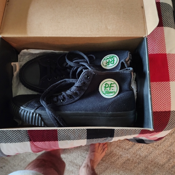 Pf Flyers - Picture 2 of 2